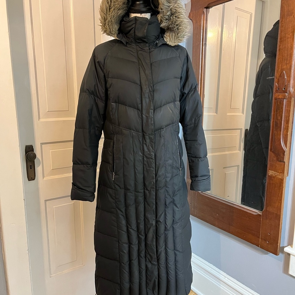 Columbia Women's Black Long Puffer Coat with Faux Fur Hood